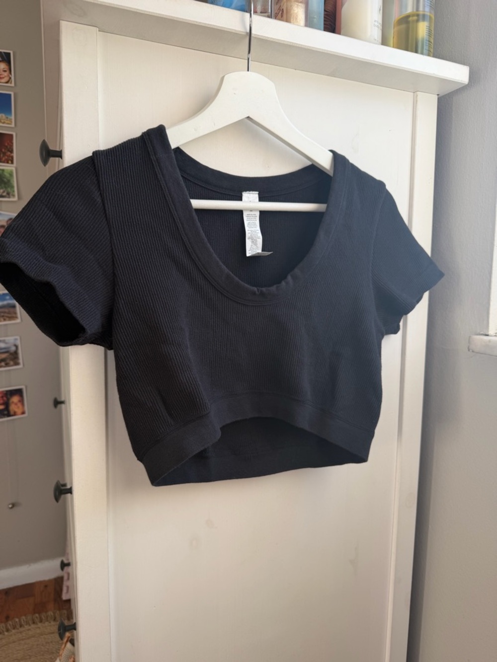 Alo Yoga Seamless Ribbed Cropped Serene Short Sleeve Size Medium
